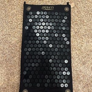 Shakti acupressure mat